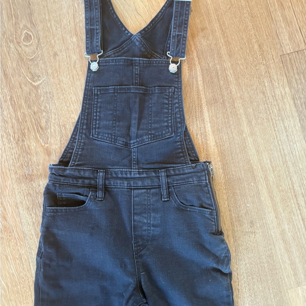 Levi’s Black Denim Overalls 26